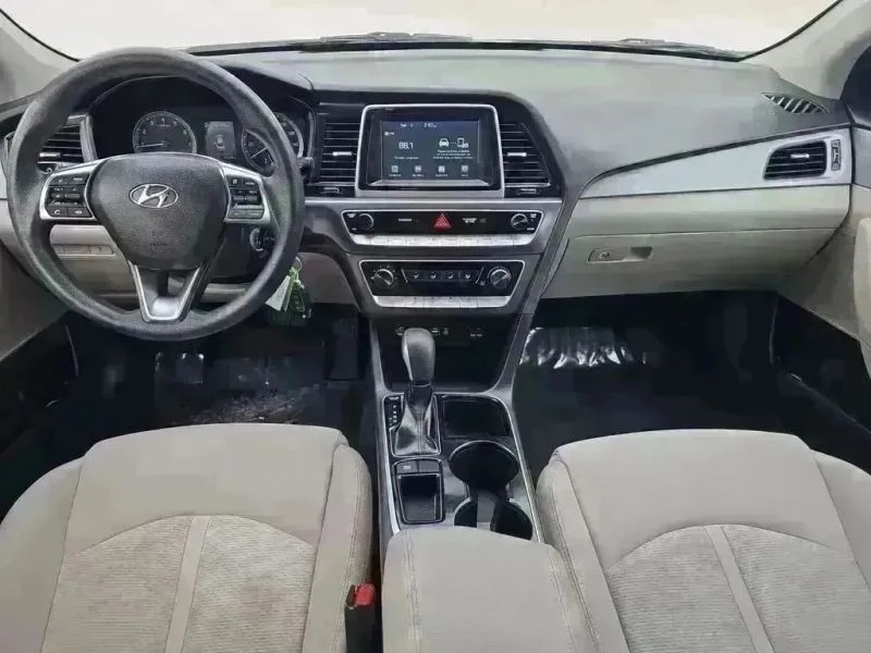 2018 Hyundai Sonata - Image 10 of 12