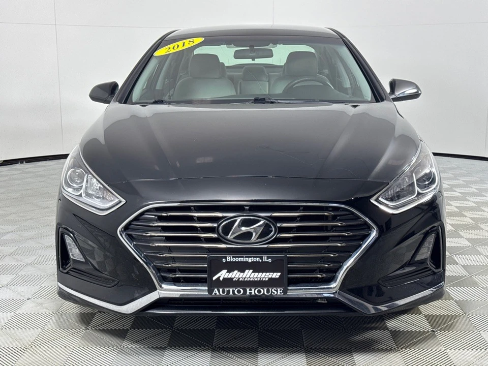 2018 Hyundai Sonata - Image 10 of 12