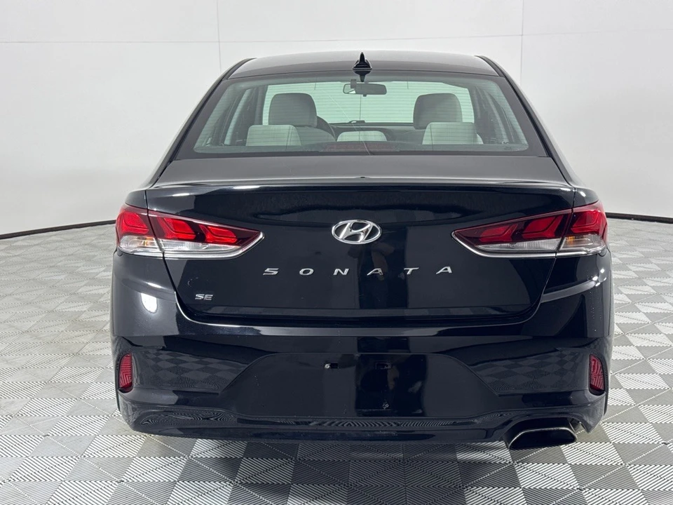 2018 Hyundai Sonata - Image 6 of 12