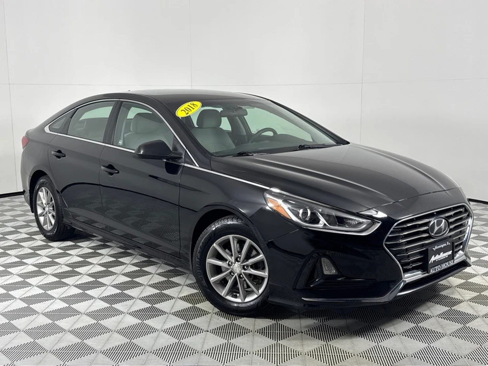2018 Hyundai Sonata - Image 2 of 12