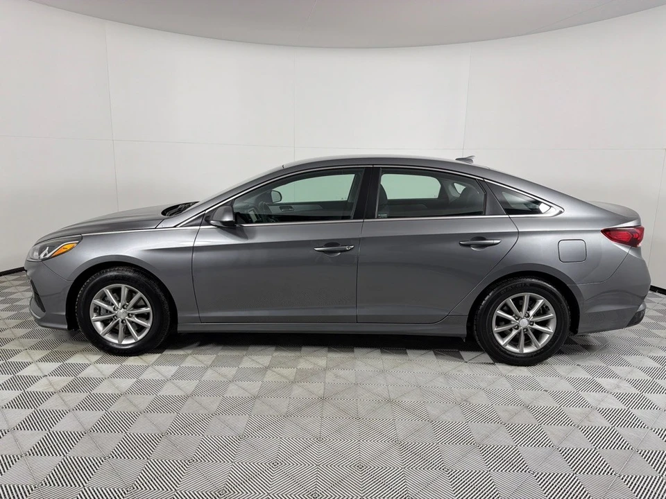 2018 Hyundai Sonata - Image 8 of 12