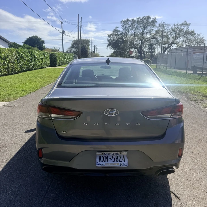 2018 Hyundai Sonata - Image 5 of 21