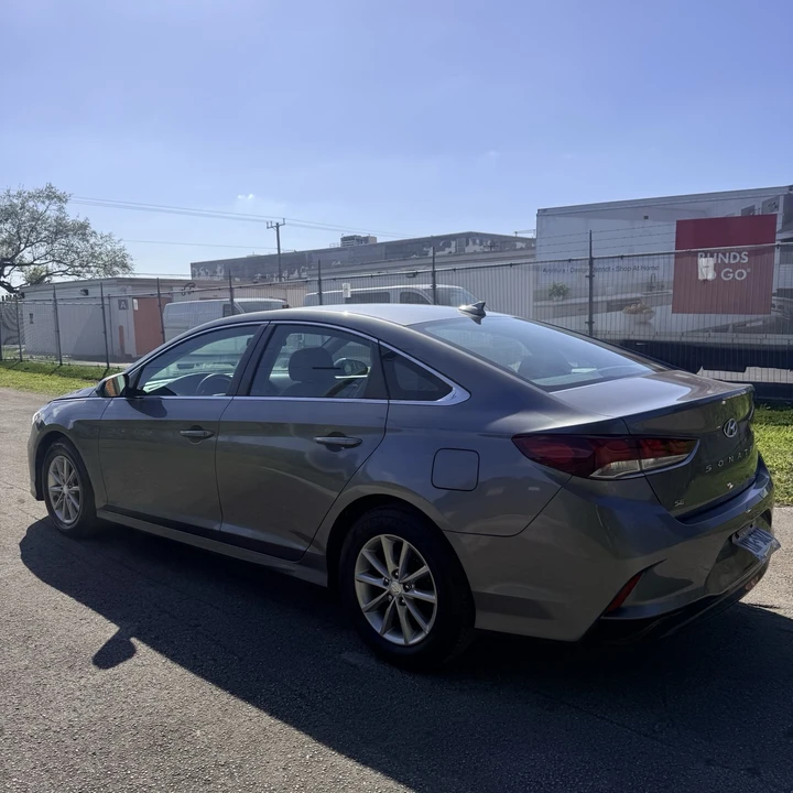 2018 Hyundai Sonata - Image 4 of 21
