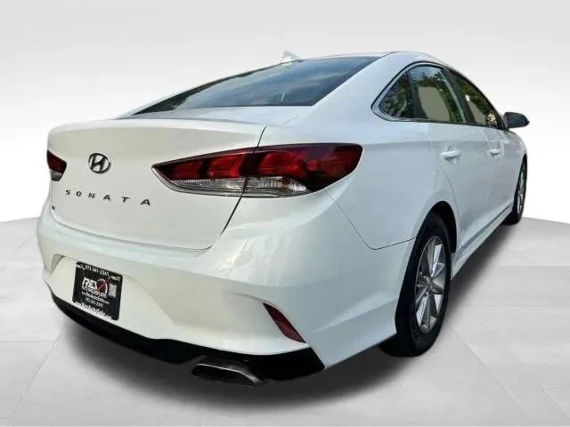 2018 Hyundai Sonata - Image 7 of 12