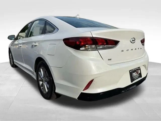 2018 Hyundai Sonata - Image 4 of 12