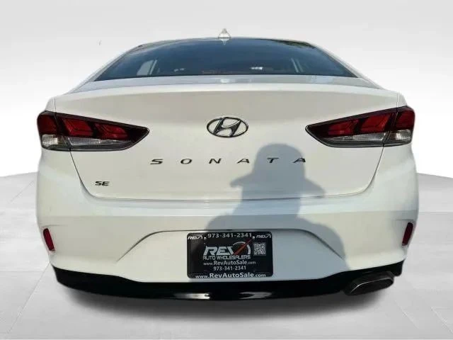 2018 Hyundai Sonata - Image 5 of 12