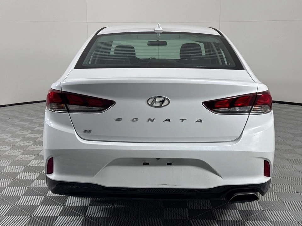 2018 Hyundai Sonata - Image 6 of 12