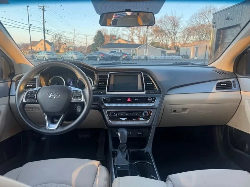 2018 Hyundai Sonata - Image 9 of 11