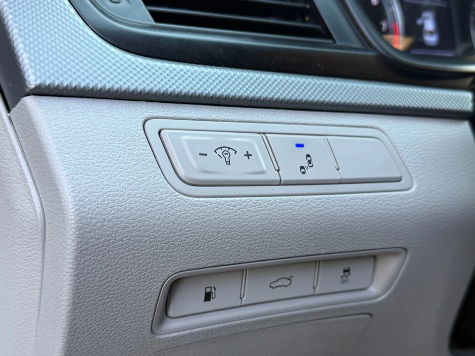 2018 Hyundai Sonata - Image 18 of 20