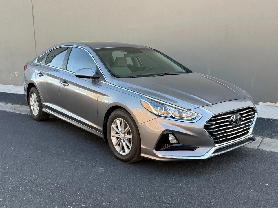 2018 Hyundai Sonata - Image 2 of 20