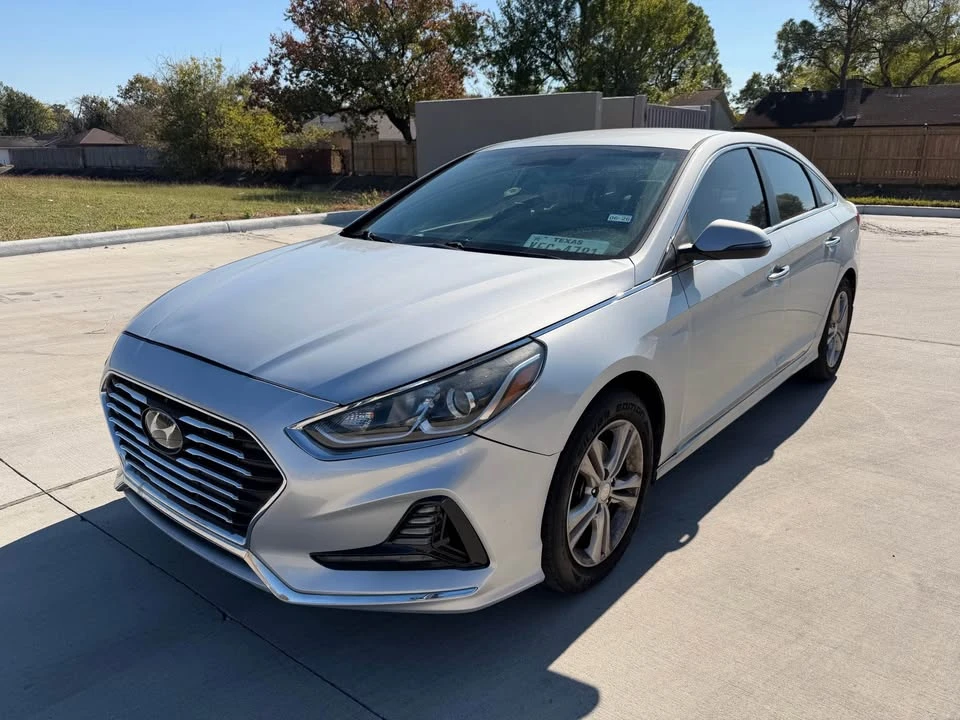 2018 Hyundai Sonata - Image 2 of 12