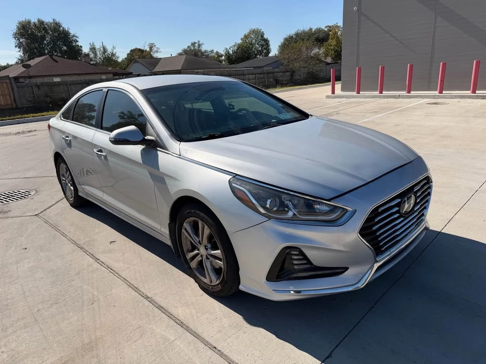 2018 Hyundai Sonata - Image 4 of 12