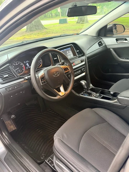 2018 Hyundai Sonata - Image 7 of 12