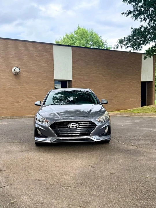 2018 Hyundai Sonata - Image 2 of 12