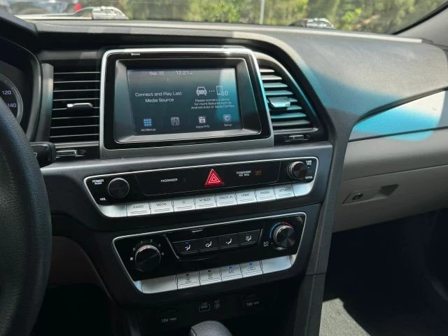 2018 Hyundai Sonata - Image 17 of 21