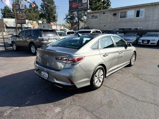 2018 Hyundai Sonata - Image 5 of 21