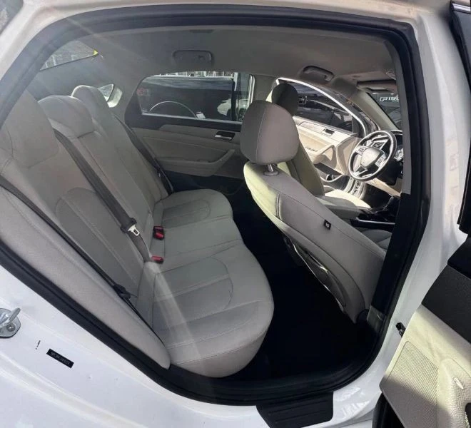 2018 Hyundai Sonata - Image 11 of 12