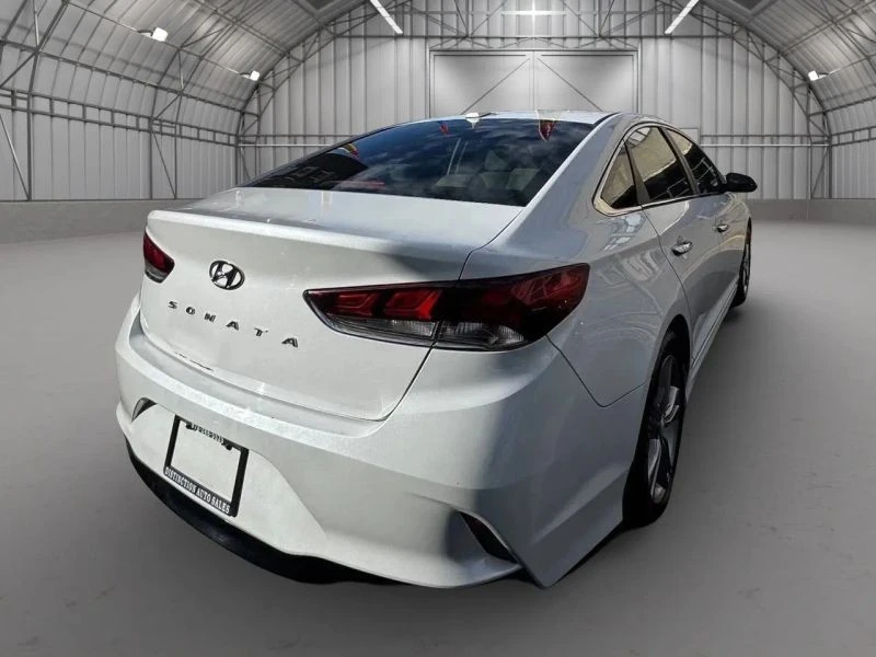2018 Hyundai Sonata - Image 4 of 12