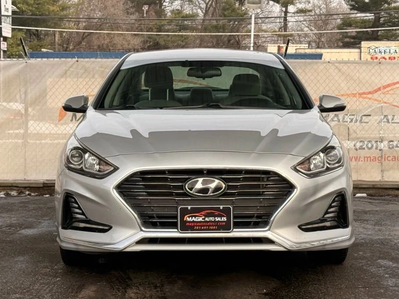 2018 Hyundai Sonata - Image 5 of 12