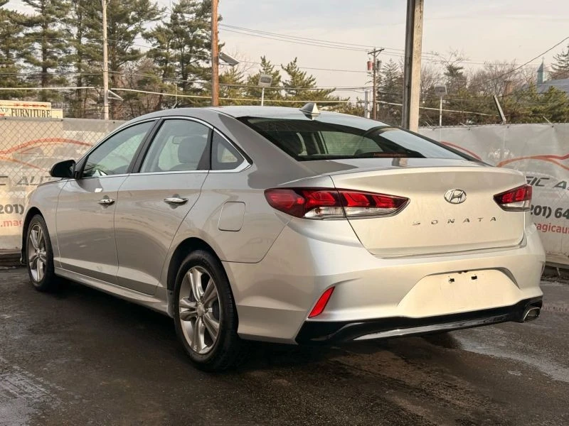 2018 Hyundai Sonata - Image 9 of 12