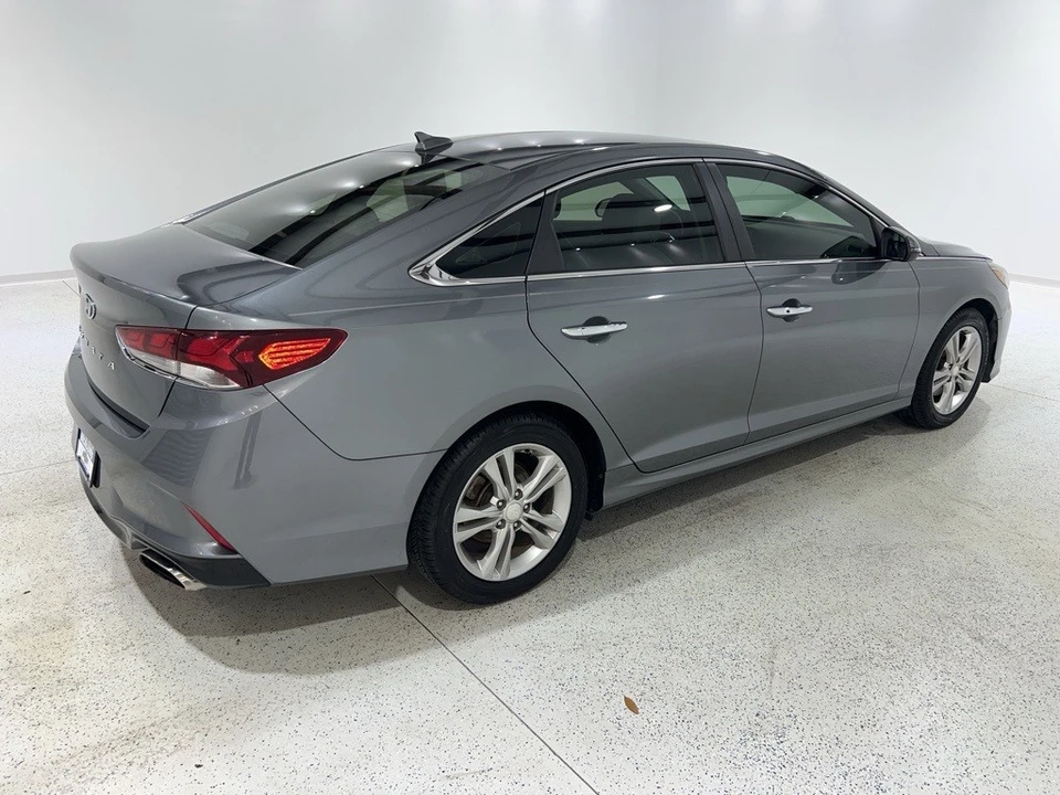 2018 Hyundai Sonata - Image 5 of 12