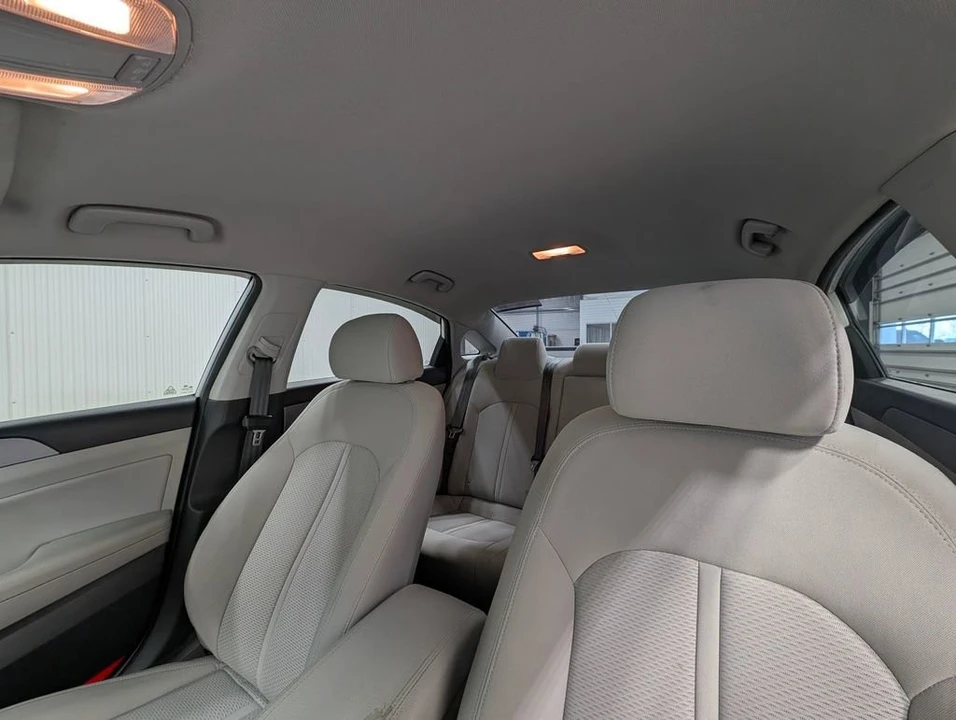 2018 Hyundai Sonata - Image 4 of 12