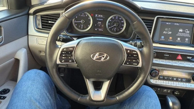 2018 Hyundai Sonata - Image 10 of 12