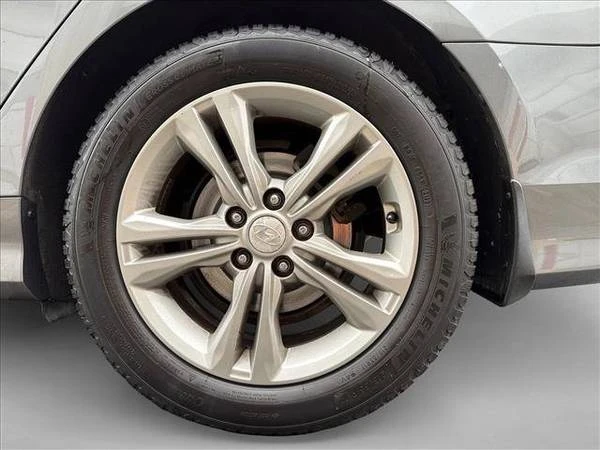 2018 Hyundai Sonata - Image 9 of 21