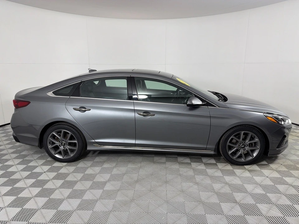 2018 Hyundai Sonata - Image 4 of 21