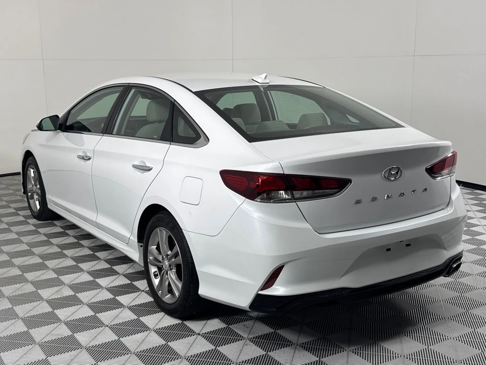 2018 Hyundai Sonata - Image 7 of 12