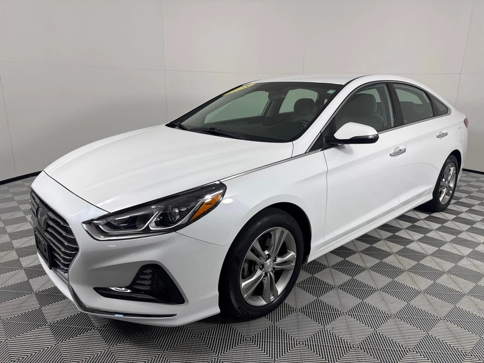 2018 Hyundai Sonata - Image 10 of 12