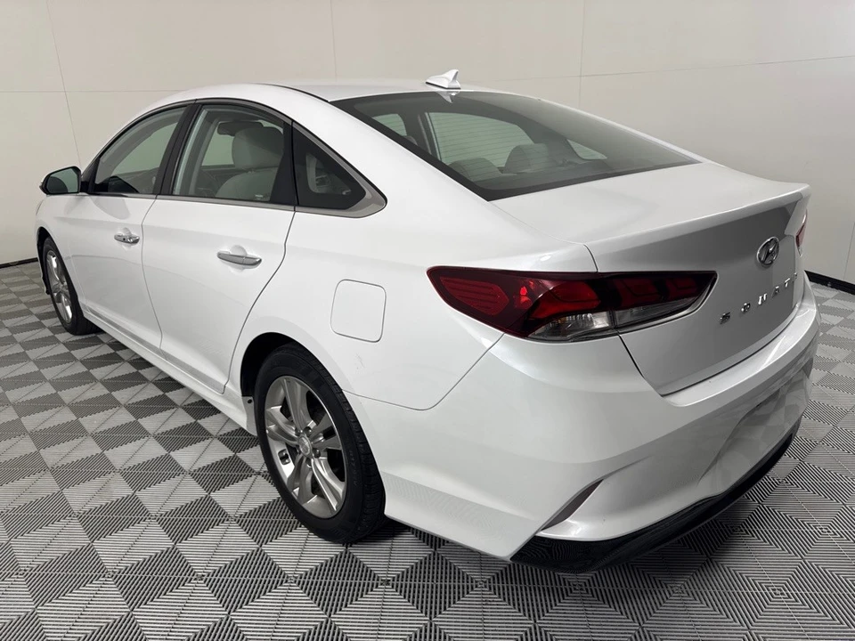 2018 Hyundai Sonata - Image 8 of 12
