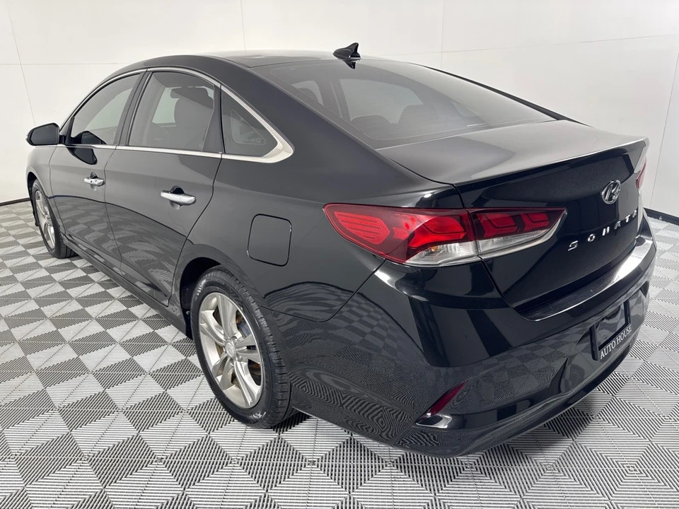 2018 Hyundai Sonata - Image 8 of 21