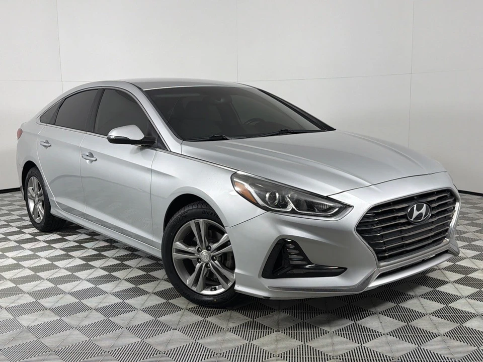 2018 Hyundai Sonata - Image 2 of 21