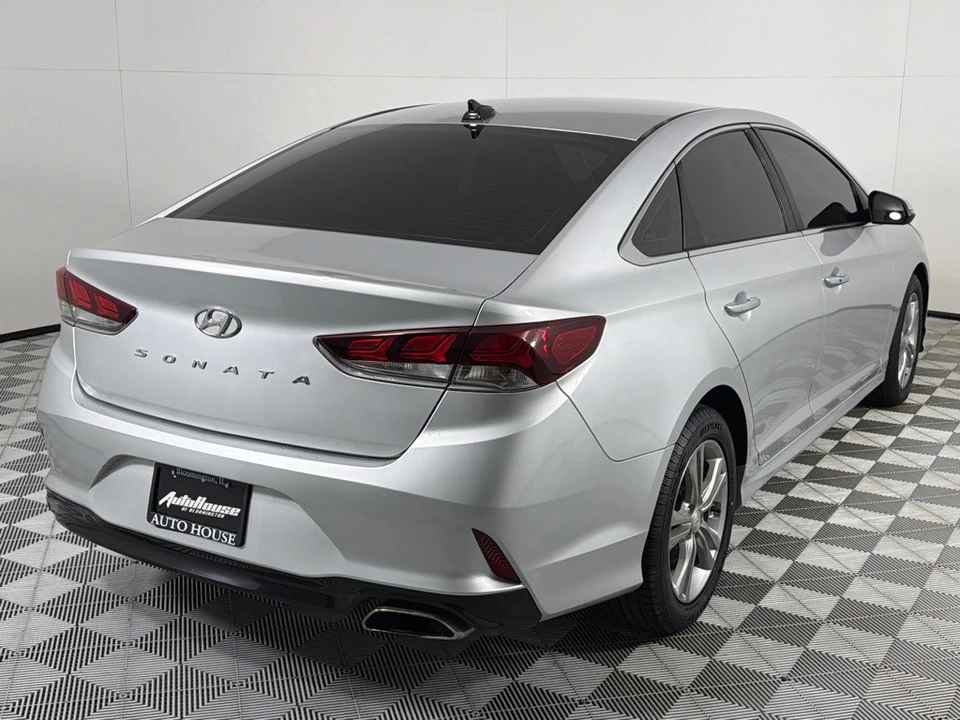 2018 Hyundai Sonata - Image 5 of 21