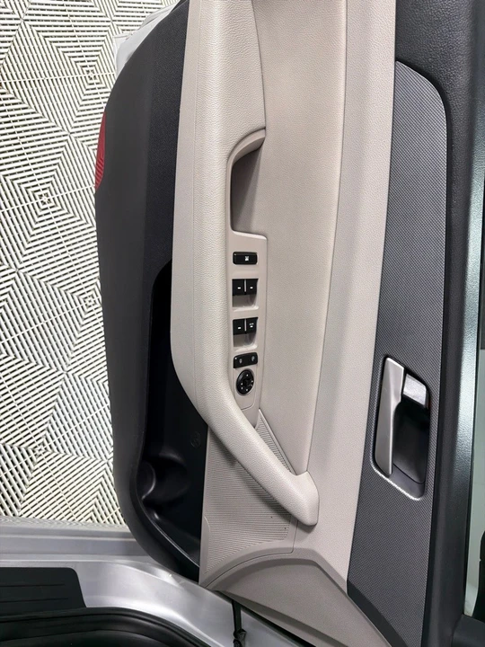 2018 Hyundai Sonata - Image 10 of 21