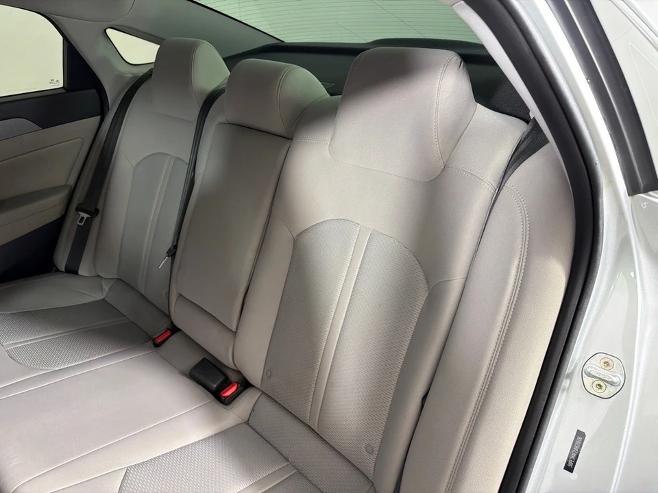 2018 Hyundai Sonata - Image 19 of 21