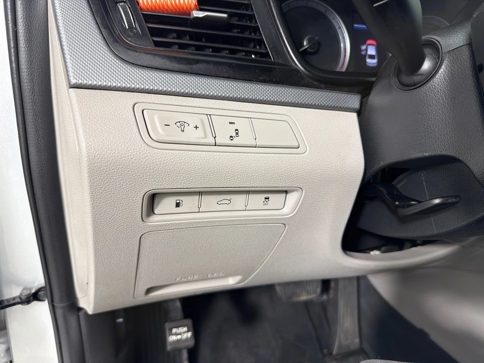 2018 Hyundai Sonata - Image 13 of 21