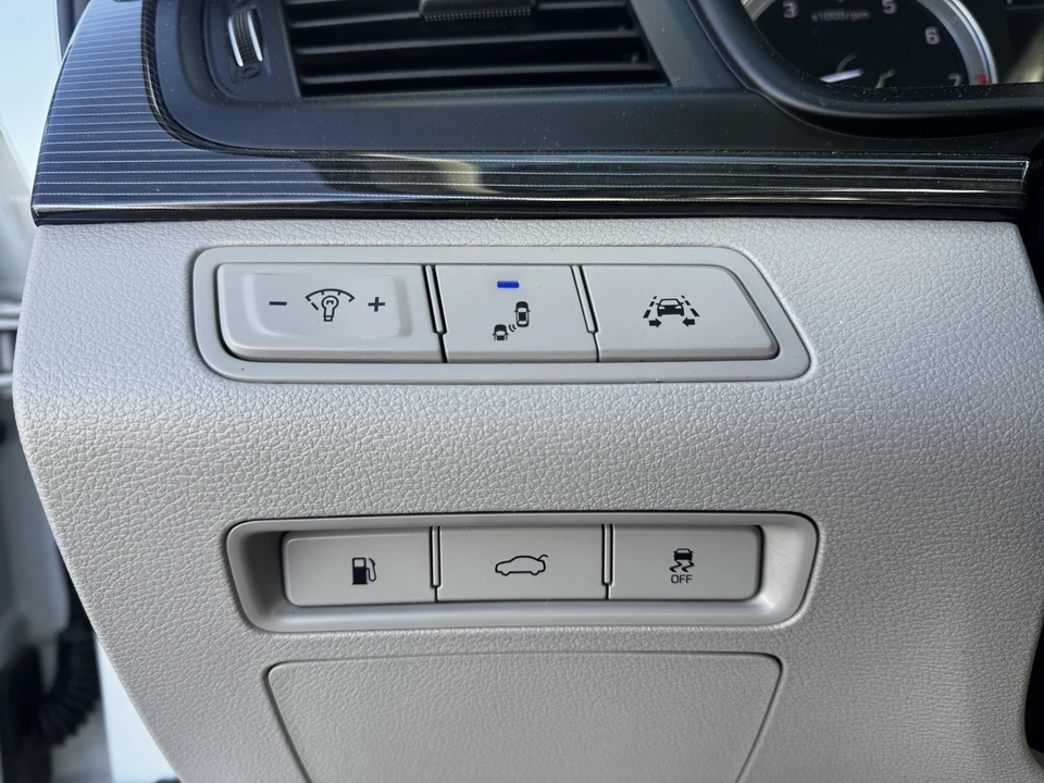 2018 Hyundai Sonata - Image 18 of 20