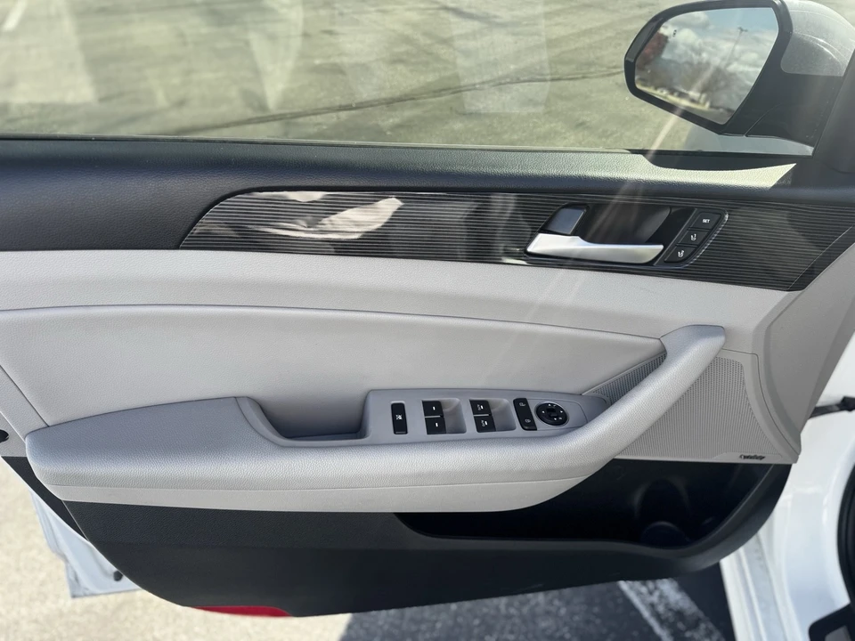 2018 Hyundai Sonata - Image 16 of 20