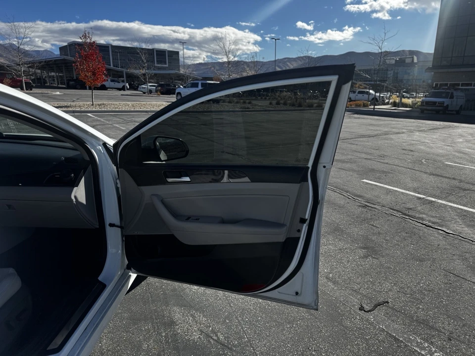 2018 Hyundai Sonata - Image 9 of 20