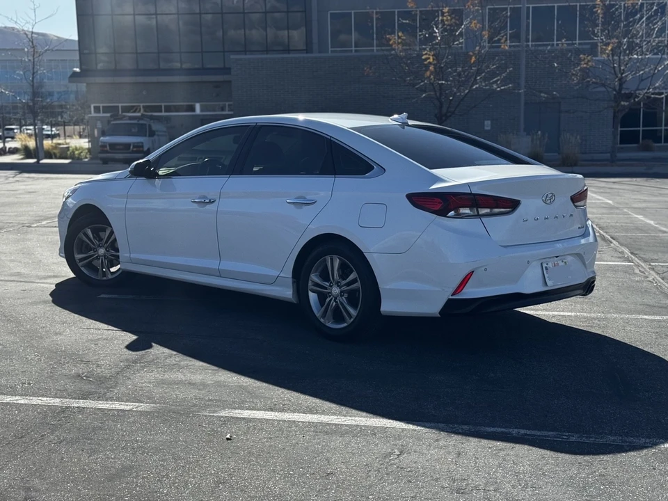 2018 Hyundai Sonata - Image 5 of 20