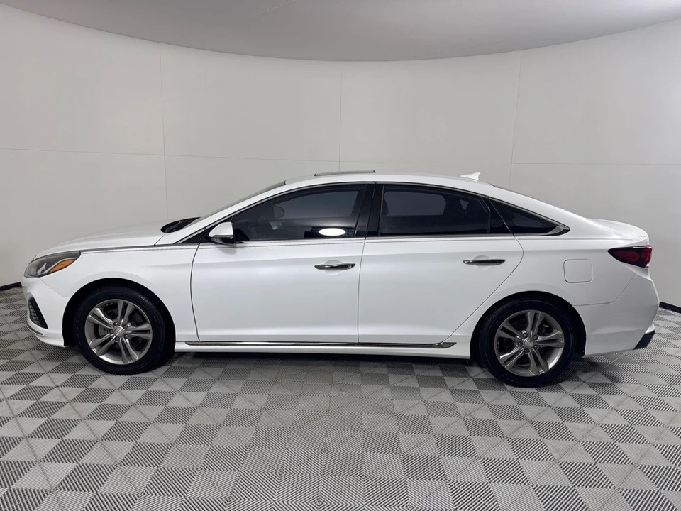 2018 Hyundai Sonata - Image 8 of 12