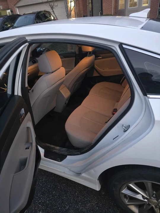 2018 Hyundai Sonata - Image 9 of 15