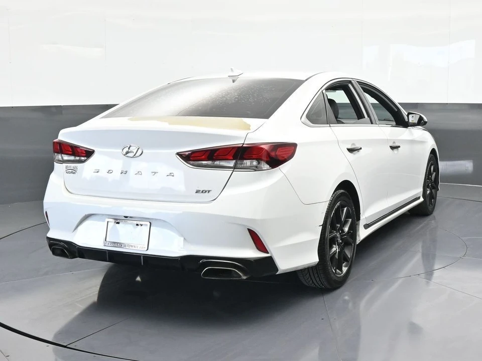 2018 Hyundai Sonata - Image 5 of 12