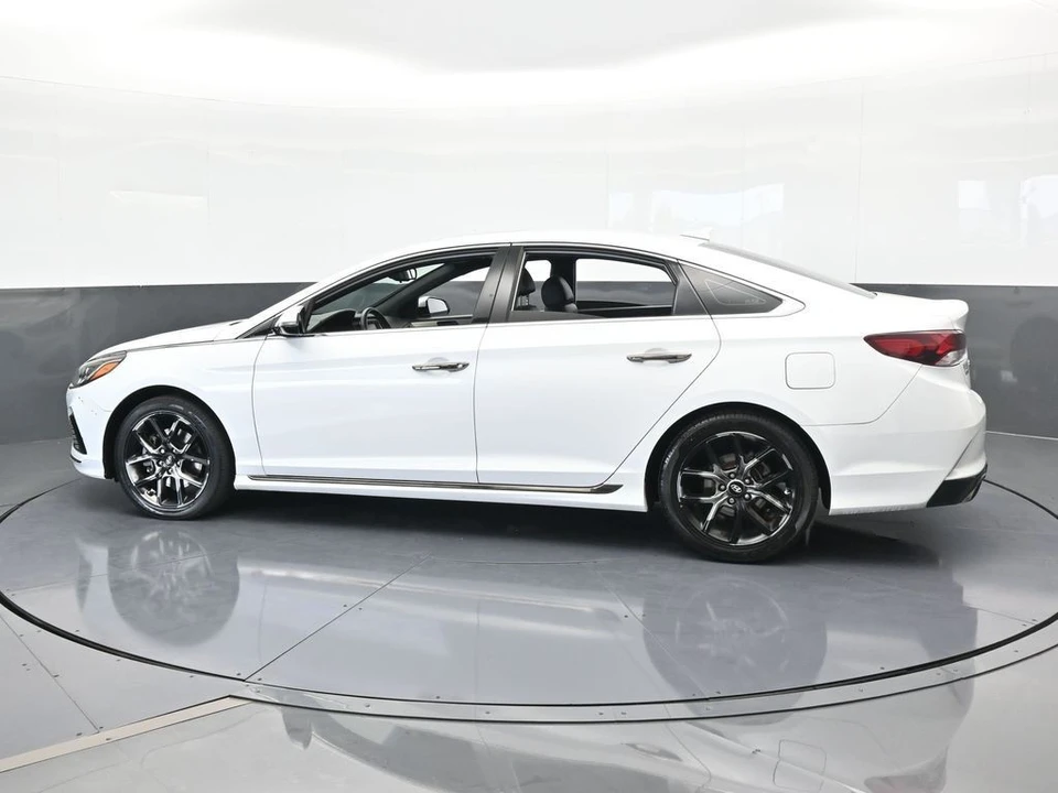 2018 Hyundai Sonata - Image 3 of 12
