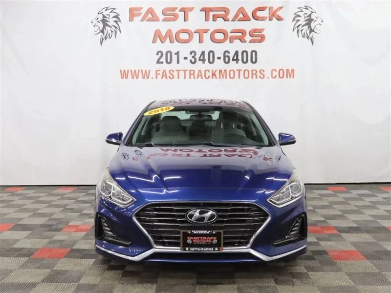 2018 Hyundai Sonata - Image 2 of 12