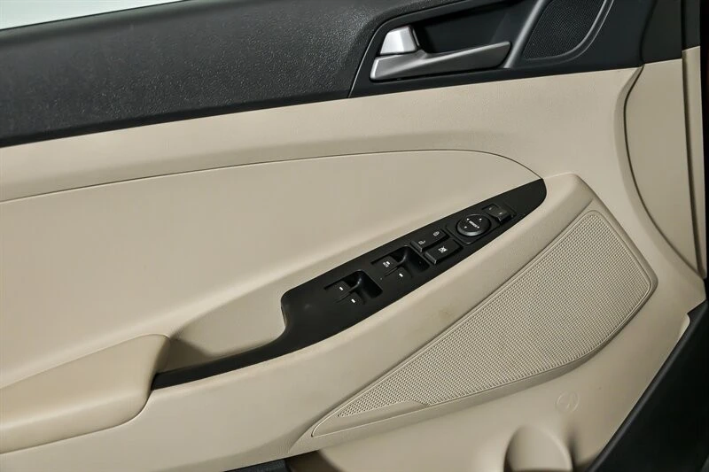 2018 Hyundai Tucson - Image 17 of 21