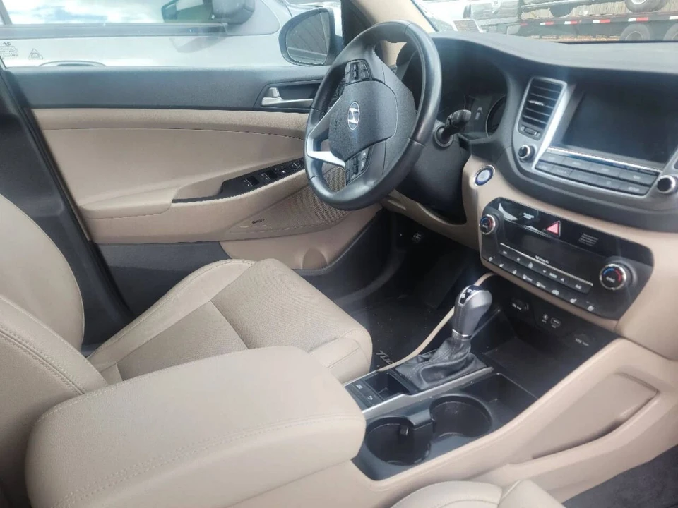 2018 Hyundai Tucson - Image 10 of 17