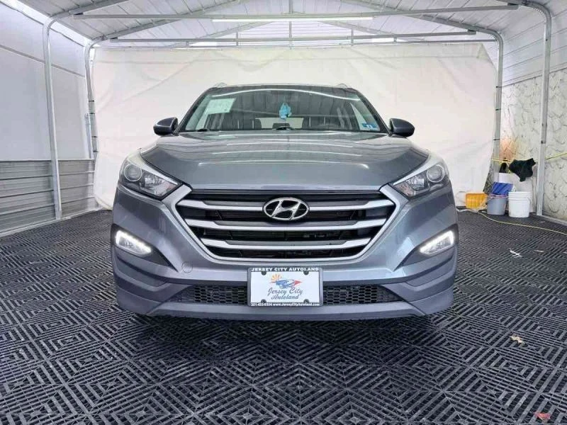2018 Hyundai Tucson - Image 2 of 12